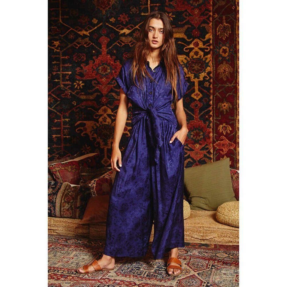 BUCKETLIST Clothing Women's Front Tie Button Down Jumpsuit Jacquard Navy IR5179 - Picture 2 of 9